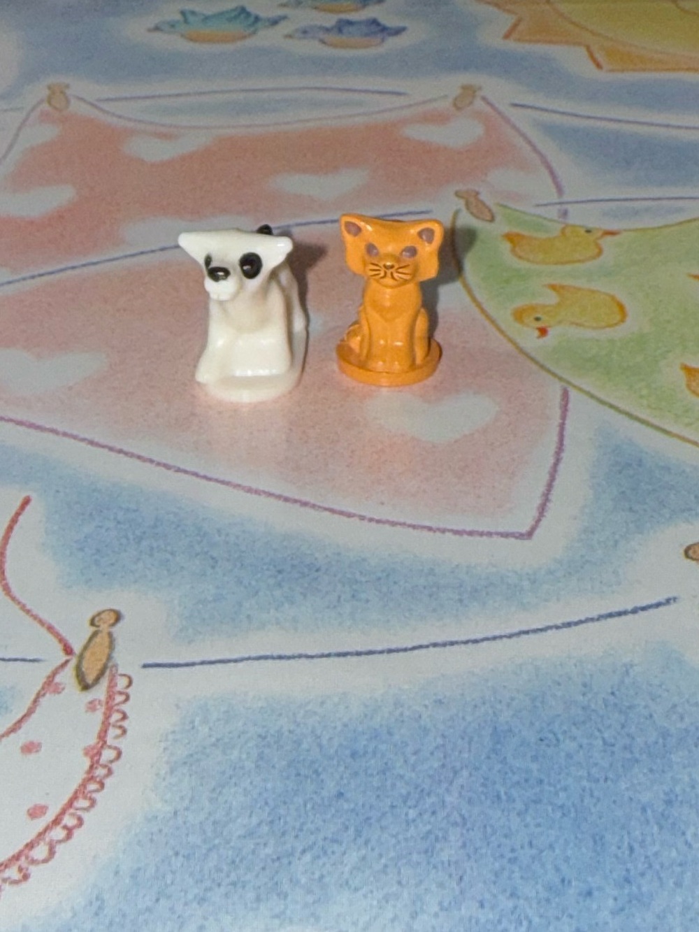 Polly Pocket Figures (Dog and Cat) 🐈 🐶